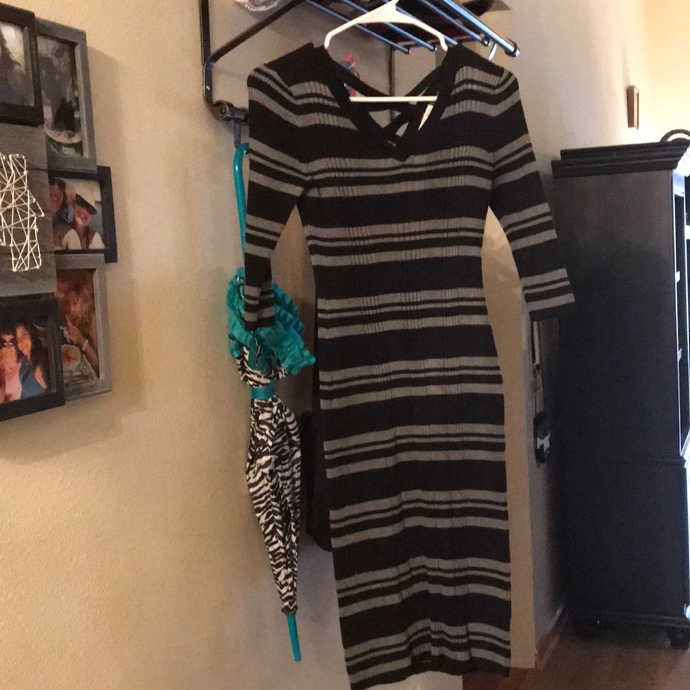 Pink Rose 🌹 Striped Dress 👗 Size Small